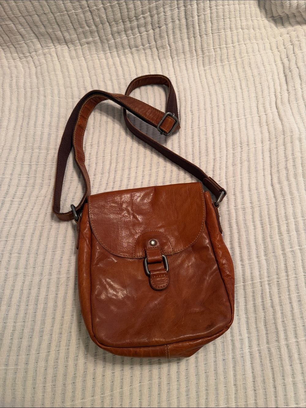 Brown Leather Crossbody Bag - Classic Everyday Style